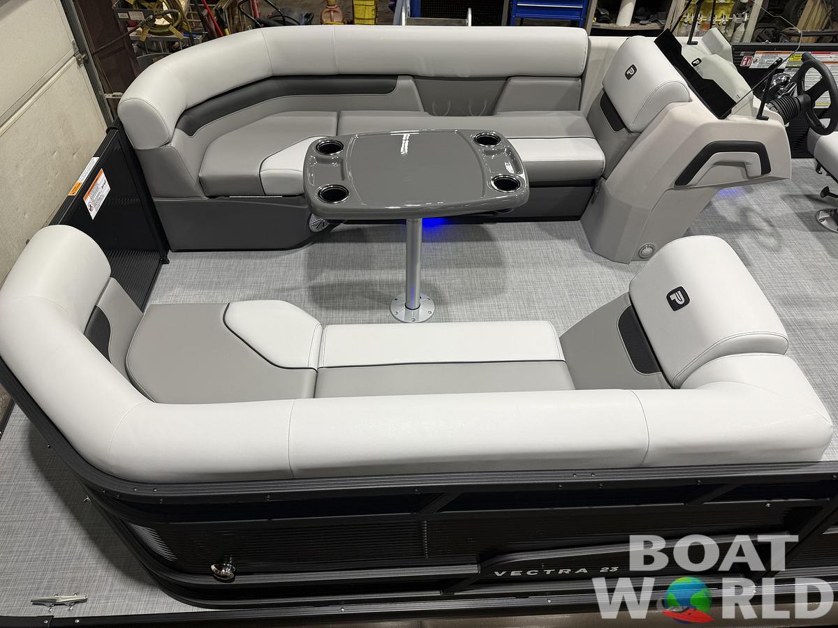 2026 Princecraft Vectra 23 RL SS Swingback Pontoon 