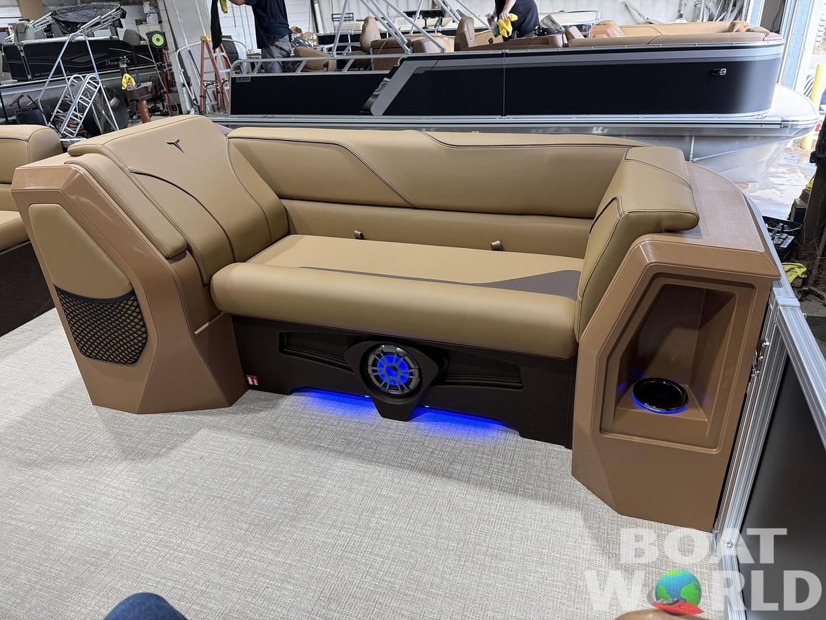 2027 Tahoe Sport 2385 Rear Fish Tritoon $53995
