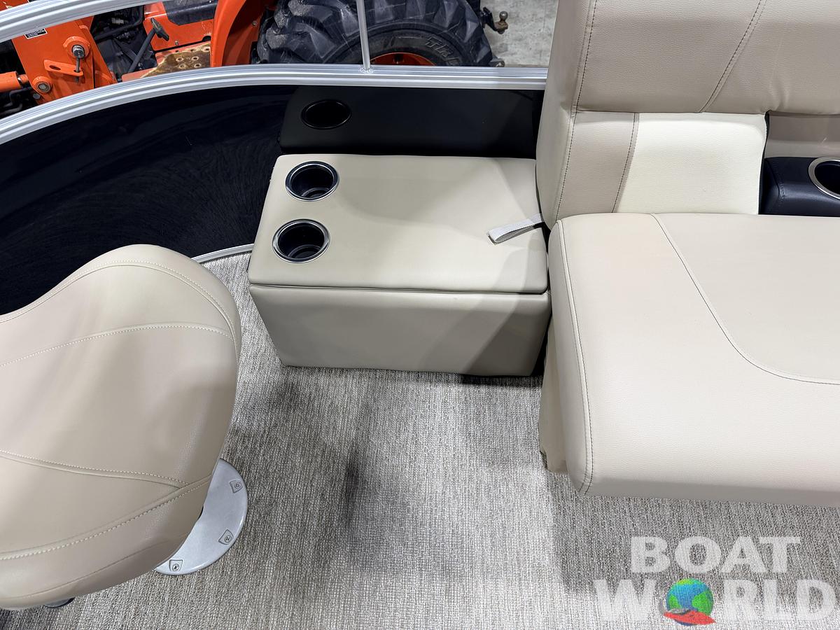 Used 2022 Starcraft LX 20 Fish & Cruise Pontoon