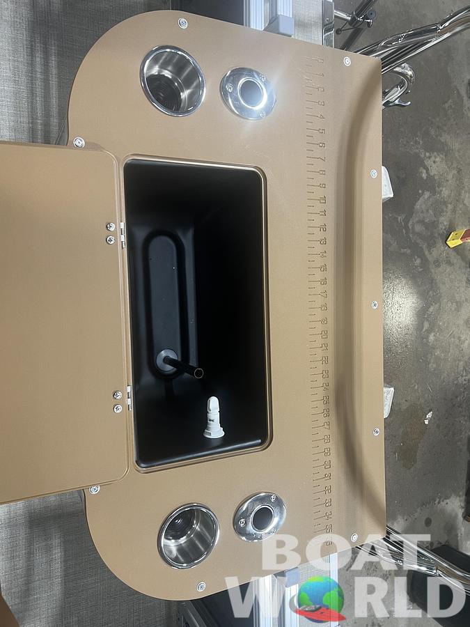 2026 Tahoe Pontoons Sport 2385 Center Console Fish Tritoon