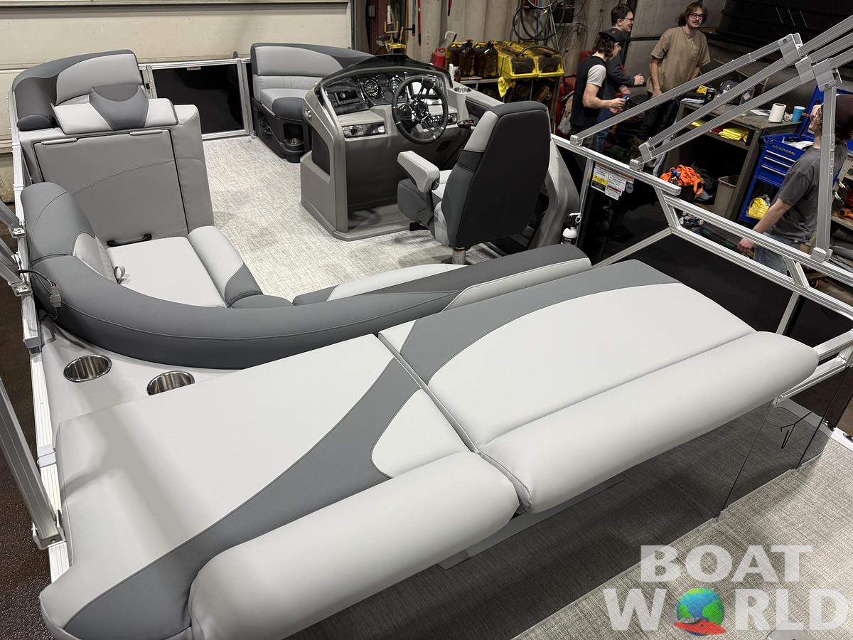 2026 Tahoe Pontoons LTZ 1985 Cruise Pontoon