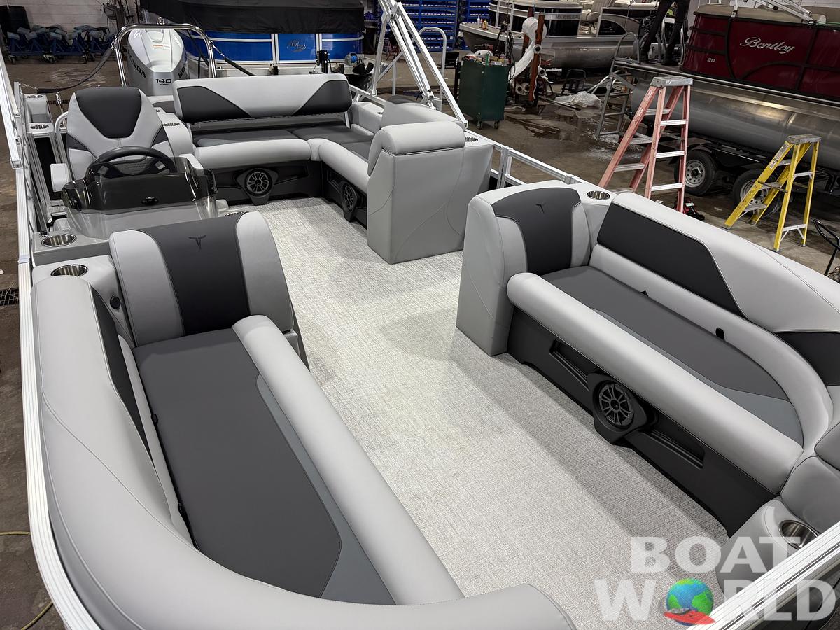 2027 Tahoe Sport VRB 2385 Swingback SE & 140HP $41995