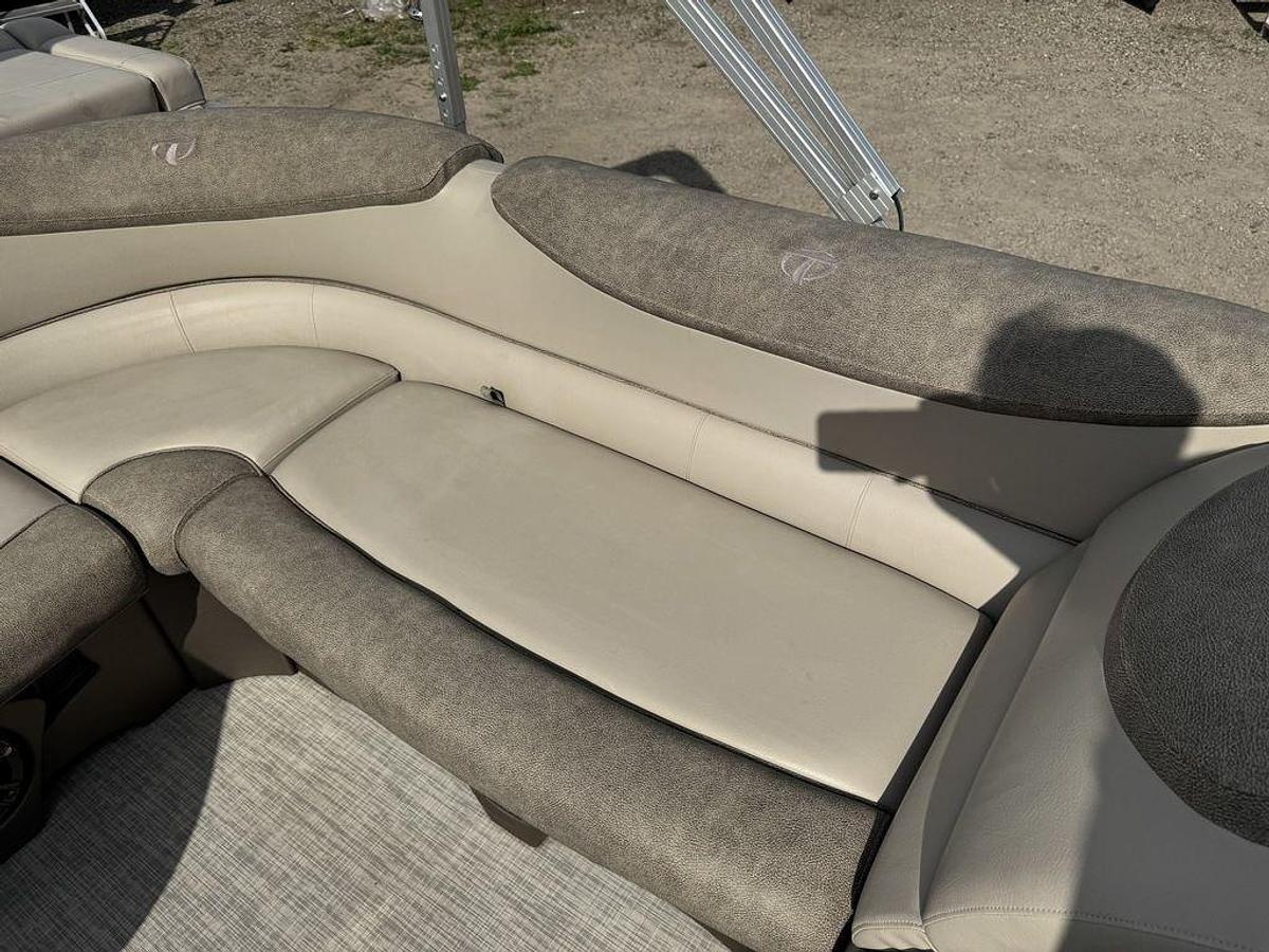 Used 2019 Tahoe Pontoons Cascade 2385 Cruise Pontoon