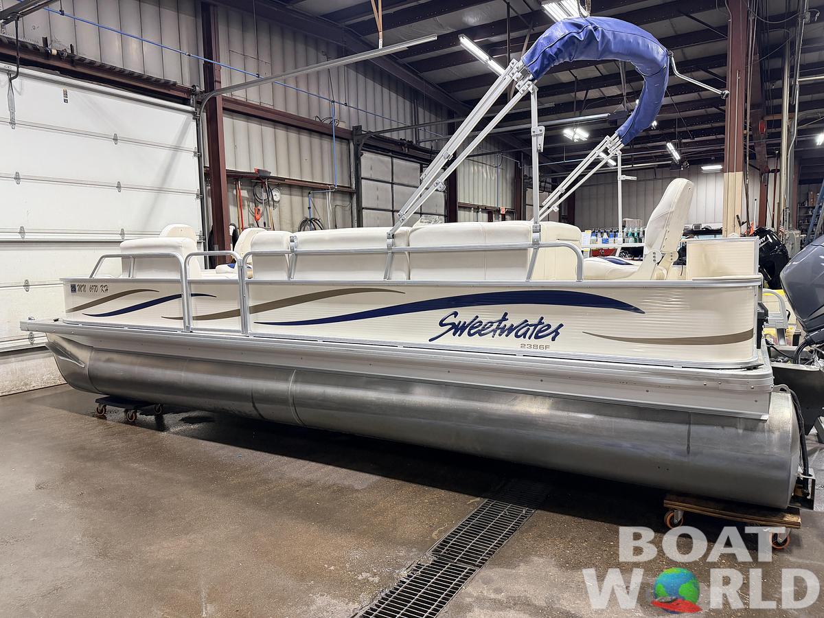 Used 2006 Sweetwater 2386 F Pontoon & 90HP Yamaha 4-Stroke EFI - $15,995