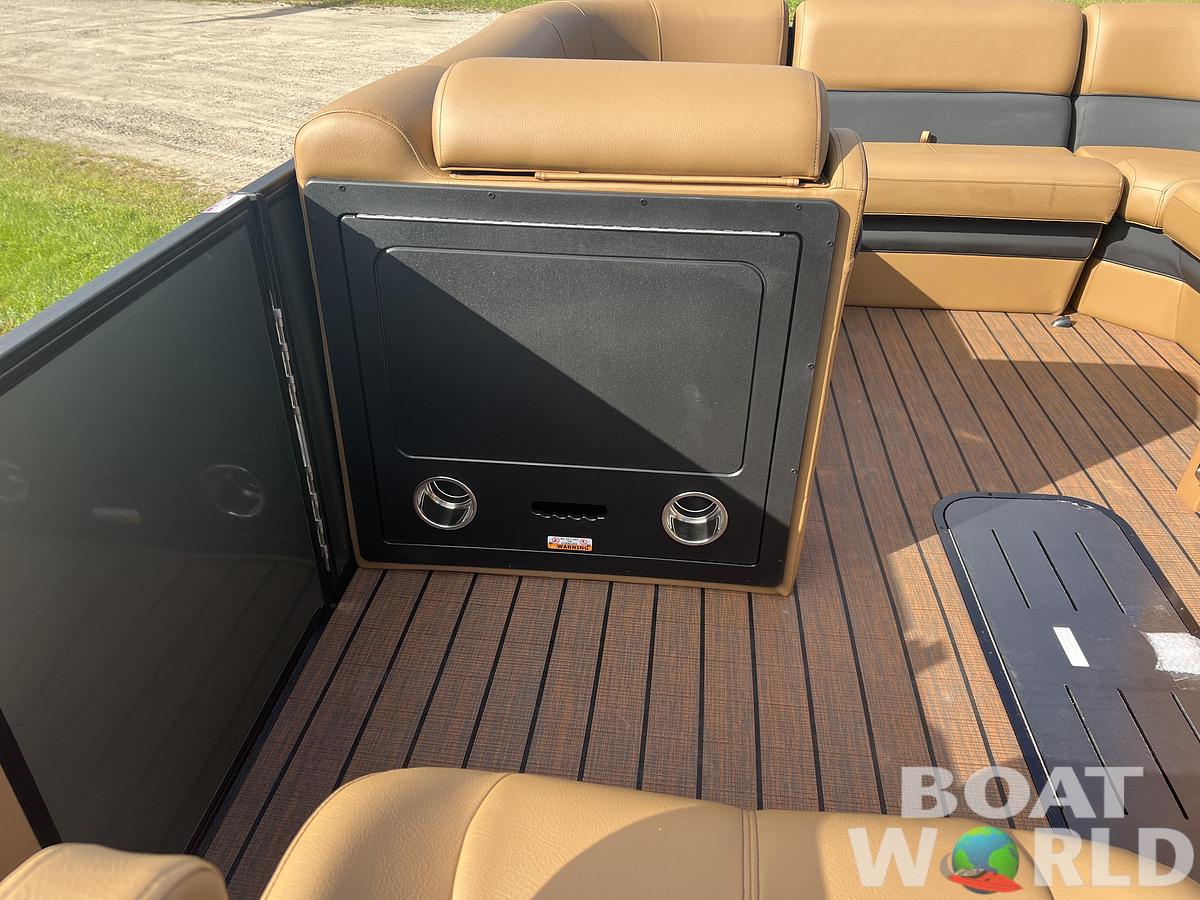 2026 Bentley Pontoons Elite 223 Admiral Quad Lounge Tritoon