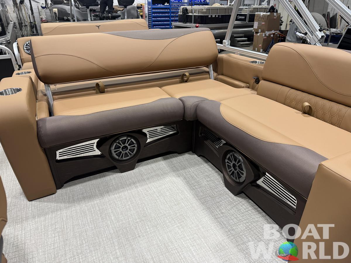 2026 Tahoe Pontoons LTZ 2385 Swingback (VRL) 