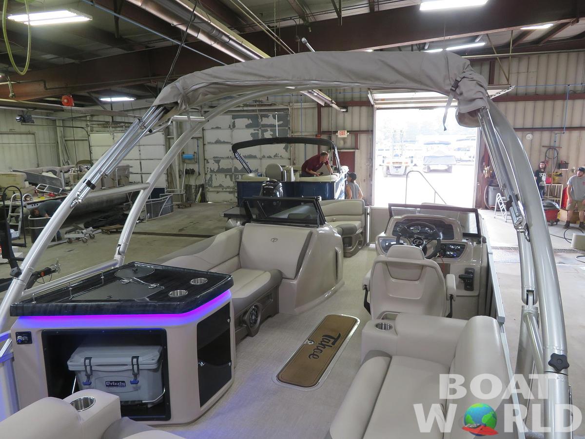 2024 Tahoe Pontoons LTZ 2385 Elite Windshield Tritoon & Suzuki 200HP 4-Stroke EFI