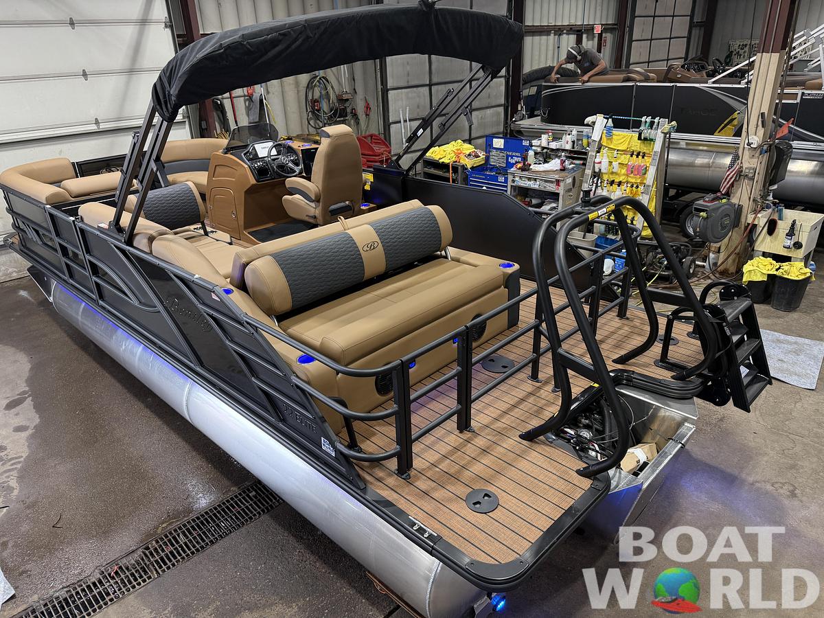 2027 Bentley Elite 223 Lounge Swingback Tritoon $66,995