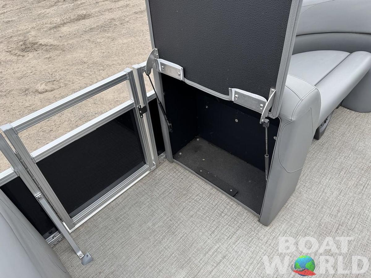 Used 2021 Tahoe Pontoons SLT 18' Quad Lounge & Honda 60HP 4-Stroke EFI