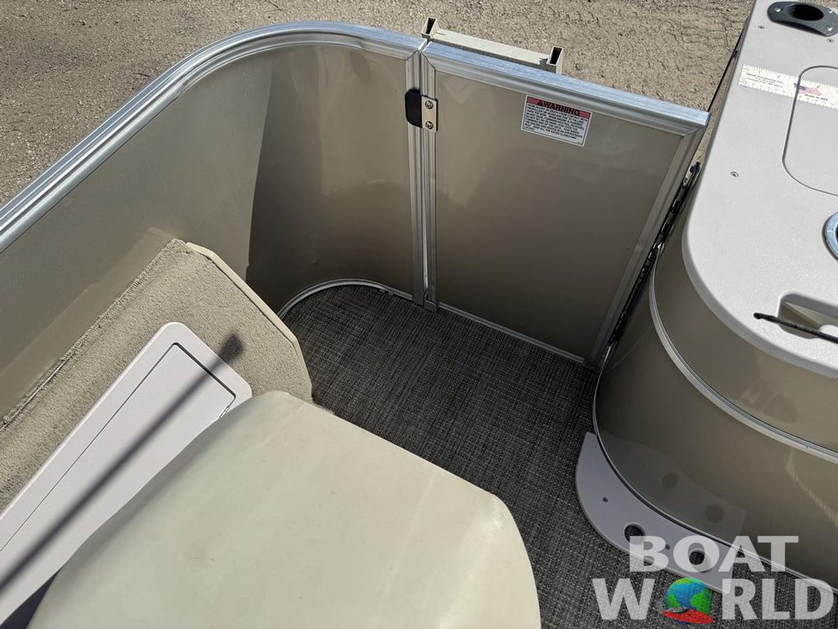 Used 2016 Sylvan 820 4-PT Pontoon