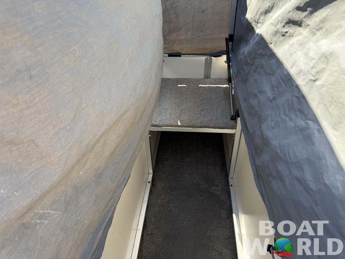 Used 2004 Fisher 220 Freedom Pontoon