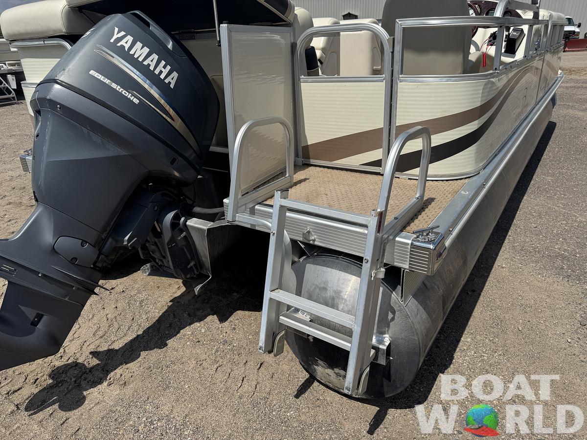 Used 2004 Bennington 2250 RL