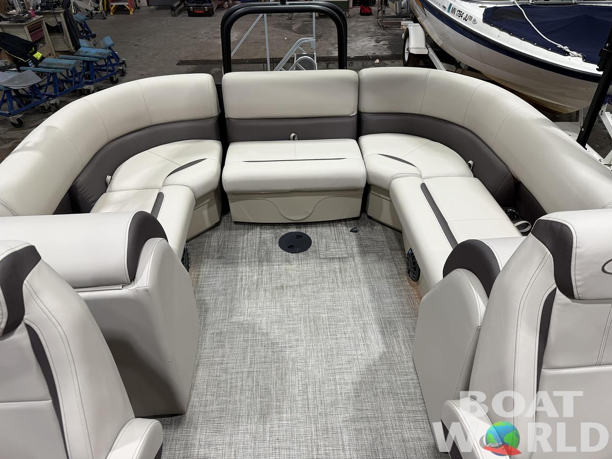 2027 Bentley Legacy 220 Navigator Quad Lounge Pontoon $42995