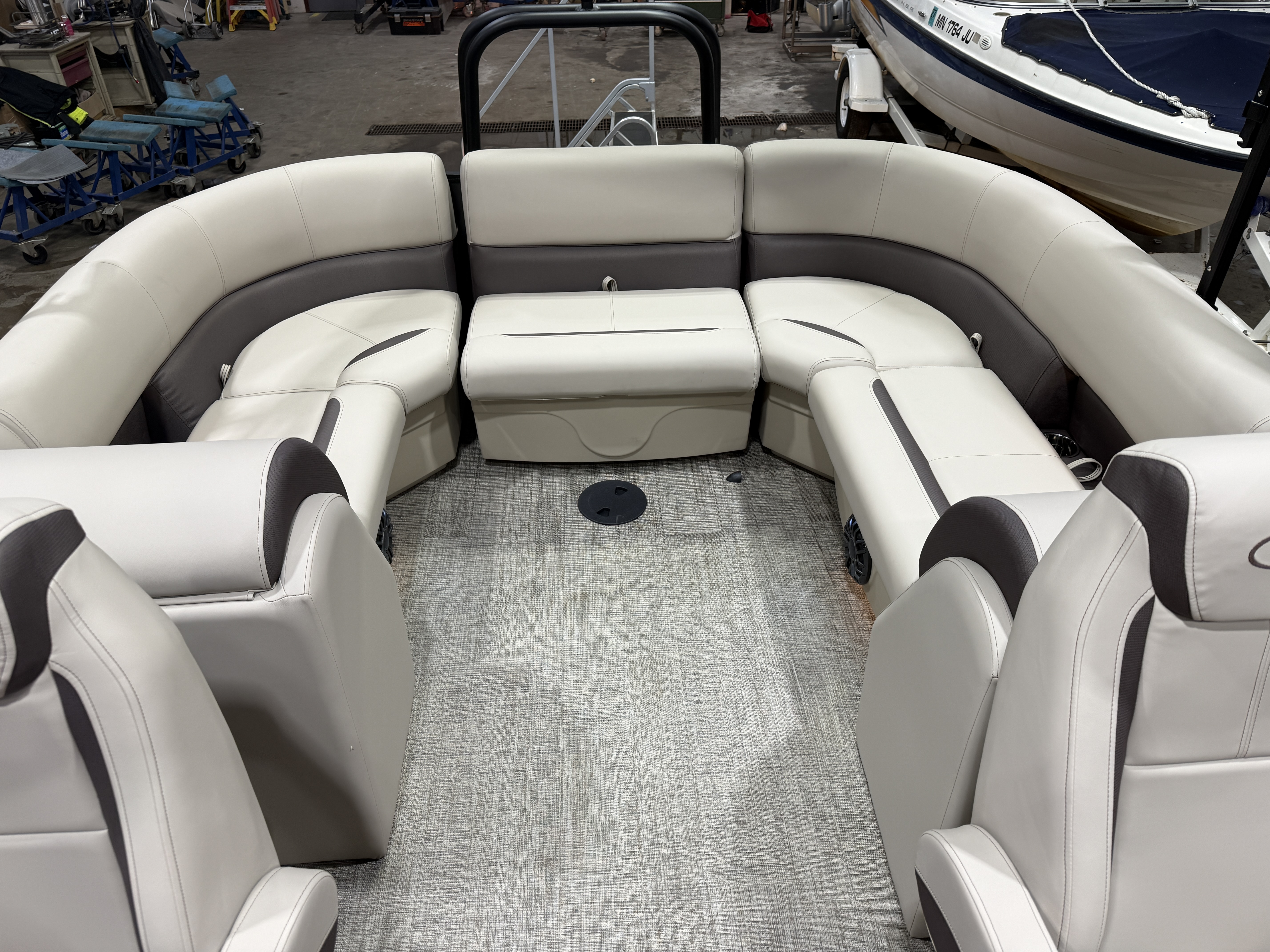 2027 Bentley Legacy 220 Navigator Quad Lounge Pontoon $42995