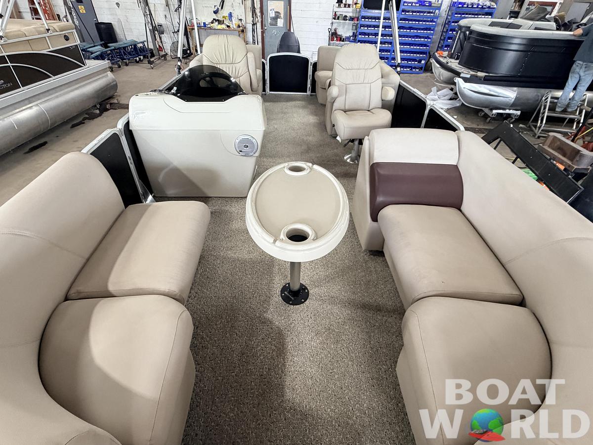 Used 2016 Weeres 220 Legacy & 90HP Yamaha 4Stroke -$19,995