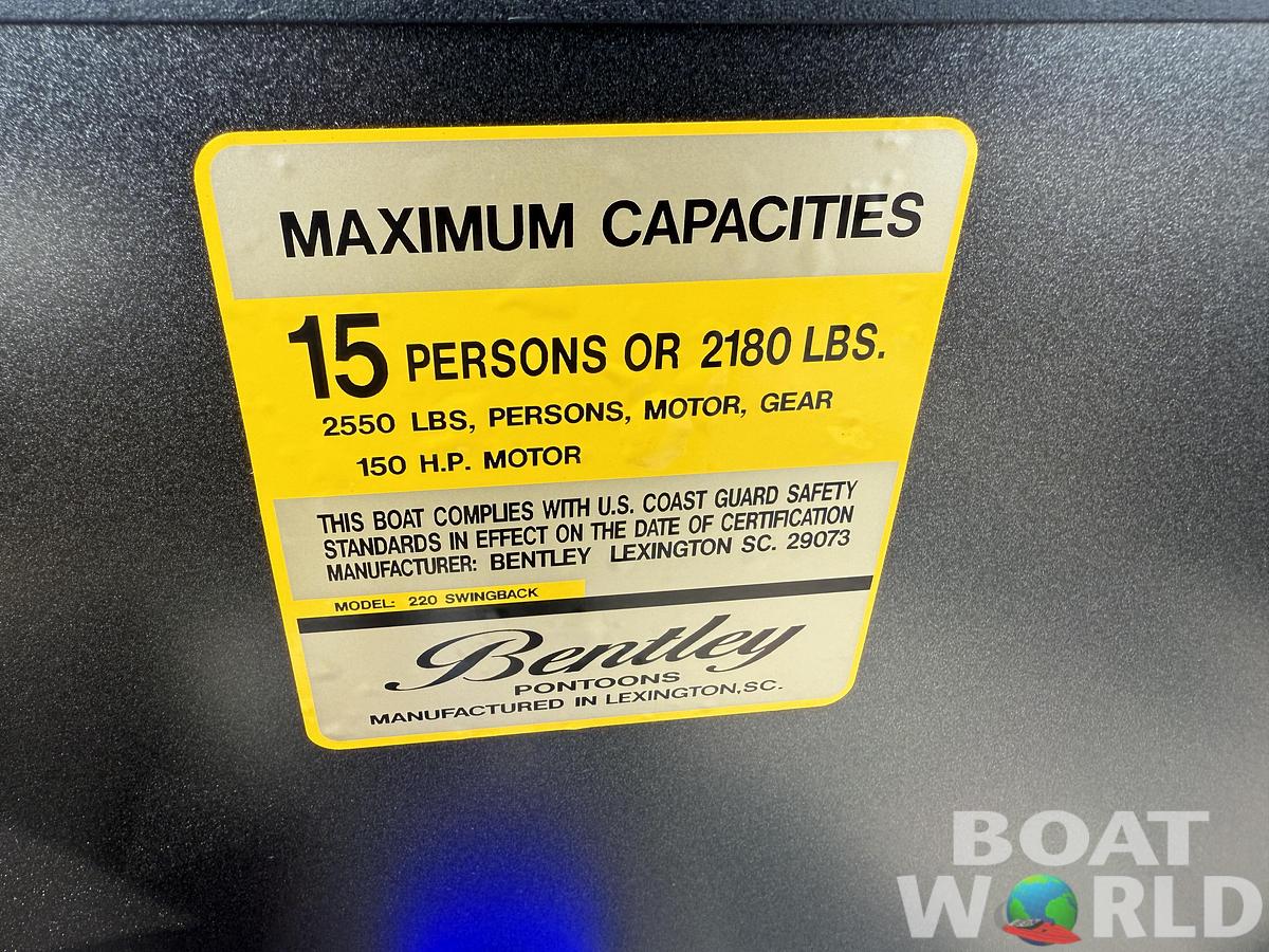 2026 Bentley Pontoons Legacy 220 Swingback & Honda 4-Stroke EFI