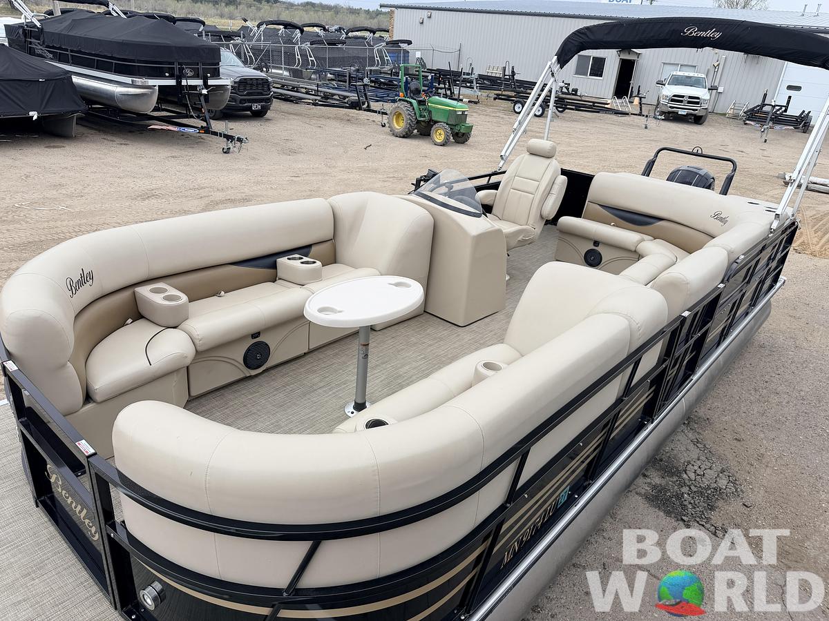 Used 2018 Bentley Encore 240 Cruise SE & 150HP Mercury 4Stroke -$29,995