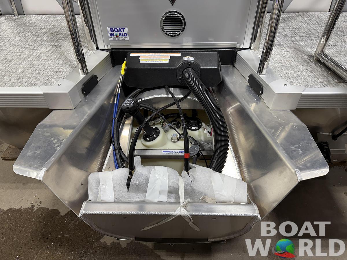 2025 Tahoe Pontoons Cascade 2385 Quad Lounge Shift SS Tritoon & Honda 4-Stroke EFI