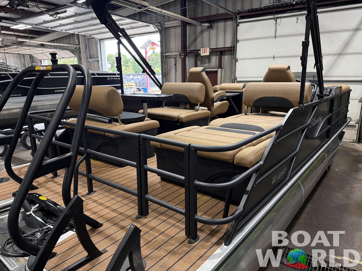 2027 Bentley Legacy 220 QSB Swingback $46995