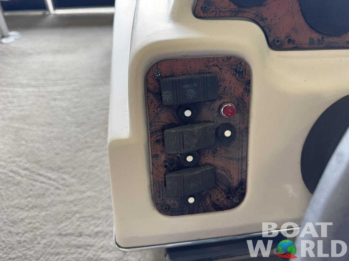 Used 2012 Weeres Cadet 200