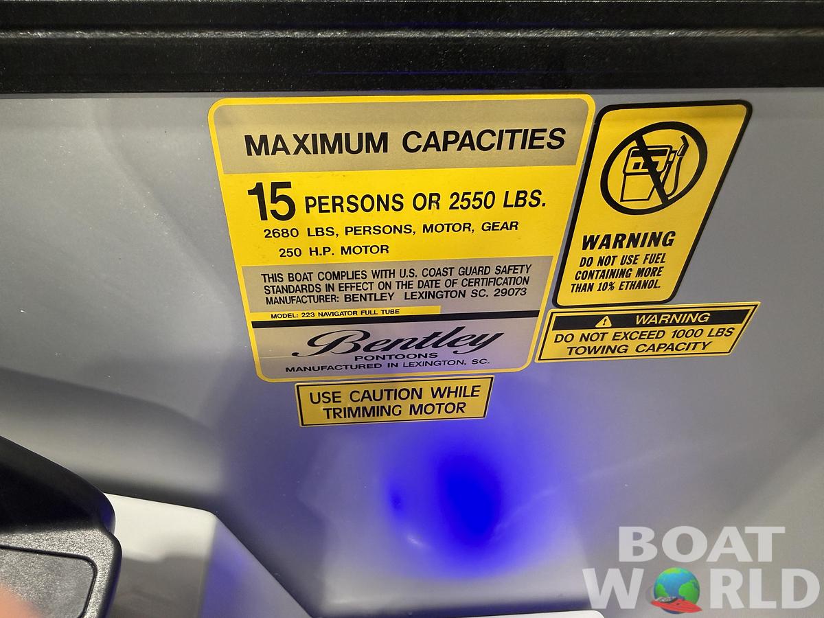 Used 2026 Bentley Pontoons Legacy 223 DL Quad Lounge Tritoon & 250HP
