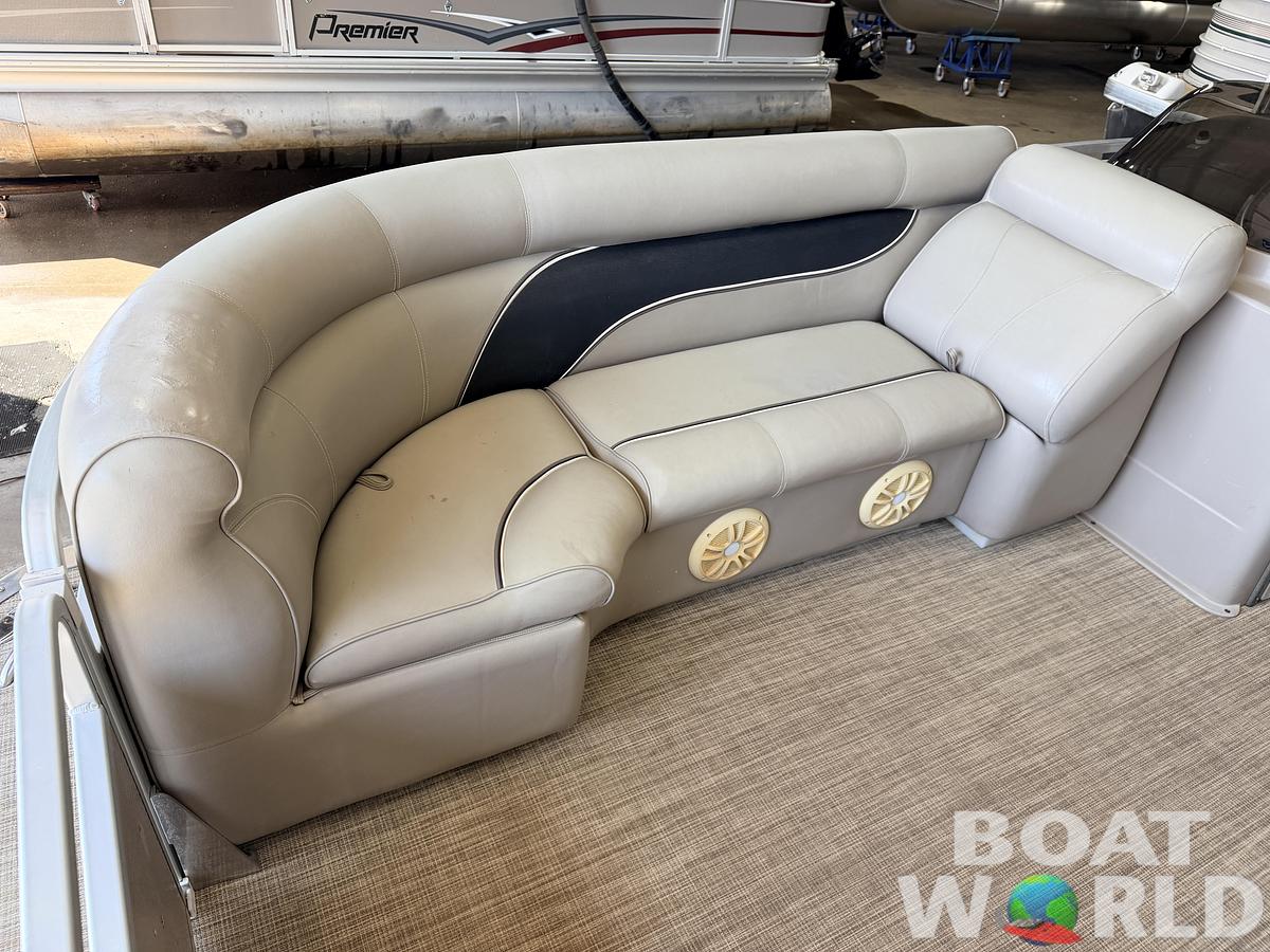 Used 2007 Premier 210 Legend