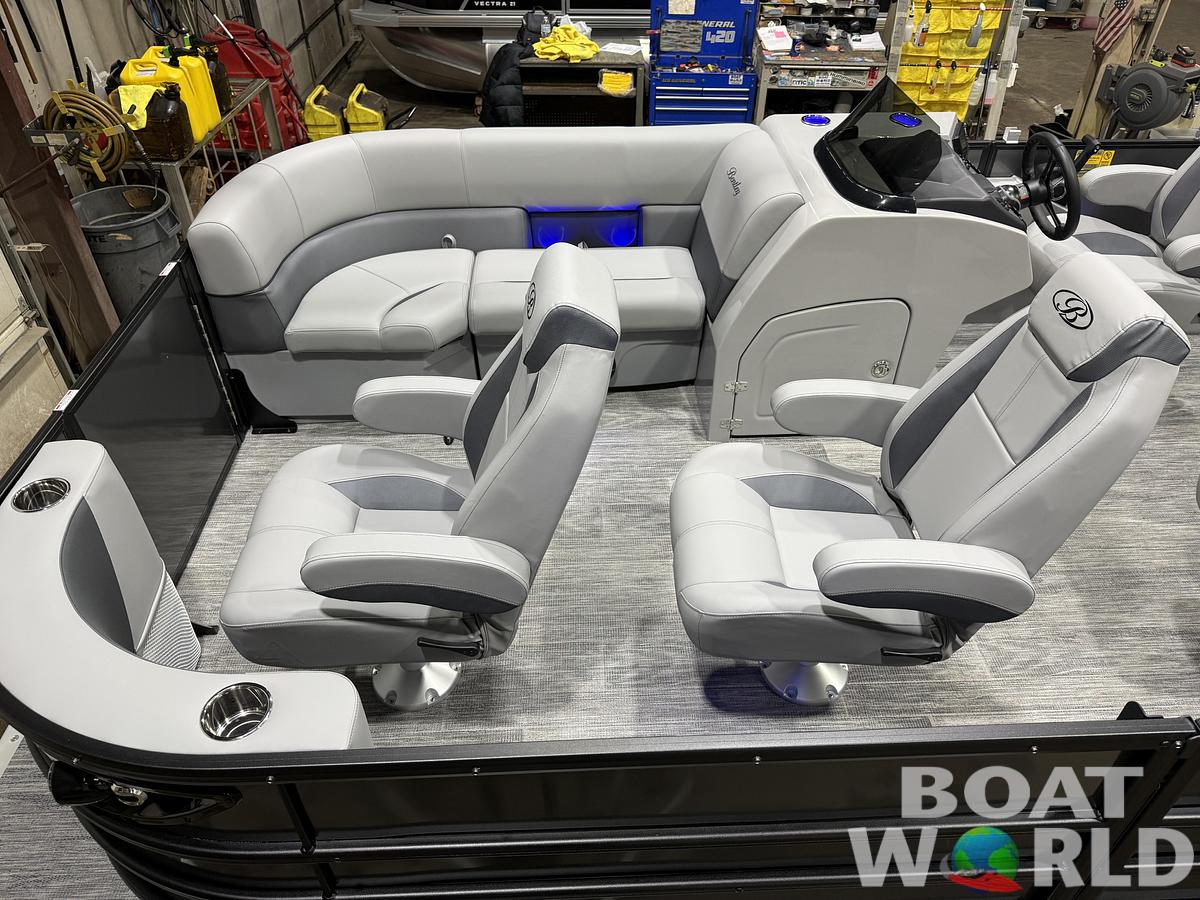 2026 Bentley Pontoons Legacy 220 Navigator DL Quad Lounge