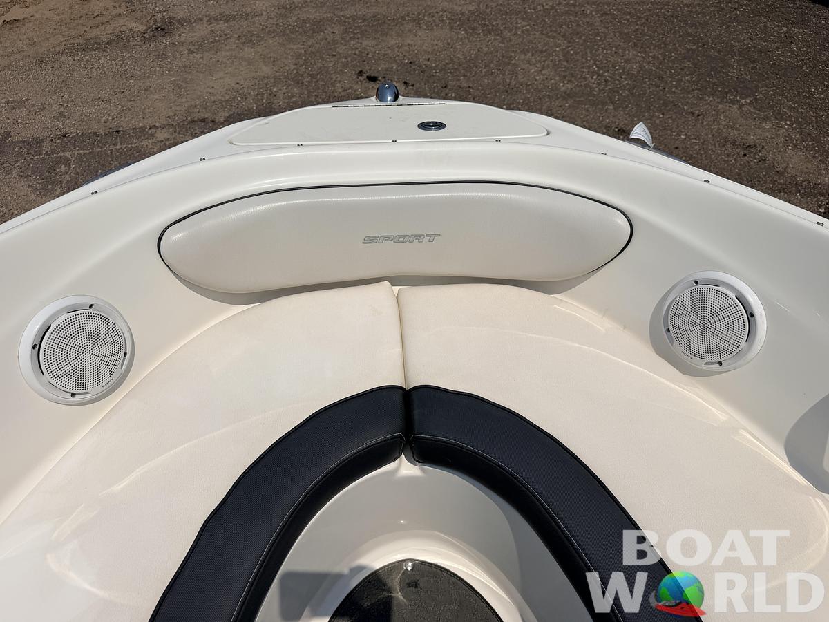 Used 2012 Sea Ray 205 Sport & 220HP 4.3L Mercruiser MPI with Tandem Axle Trailer -$15,995