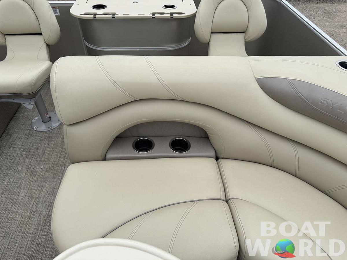 Used 2017 Sylvan 820 Cruise-n-Fish Pontoon