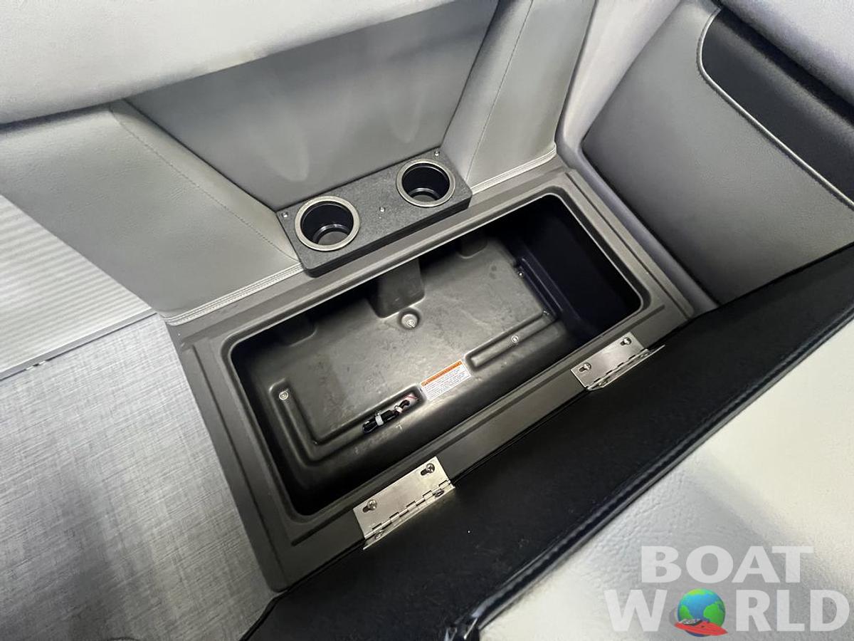 2025 Princecraft 21 Sportfisher 2-S Pontoon & Mercury 4-Stroke EFI