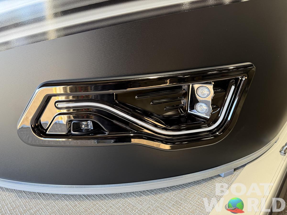 2026 Tahoe Pontoons LTZ 2385 Quad Lounge Shift SS Tritoon 