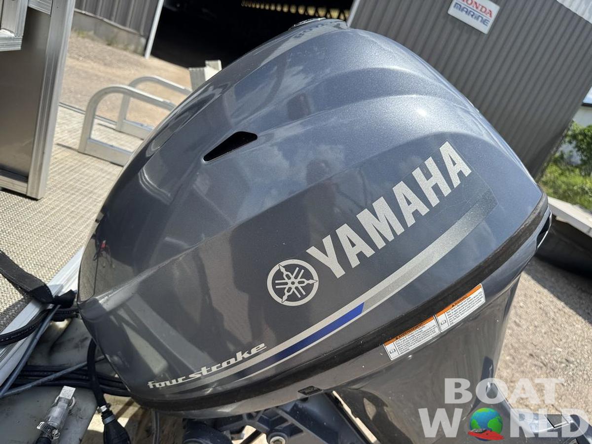 Used 2016 Sylvan 820 4-PT Pontoon