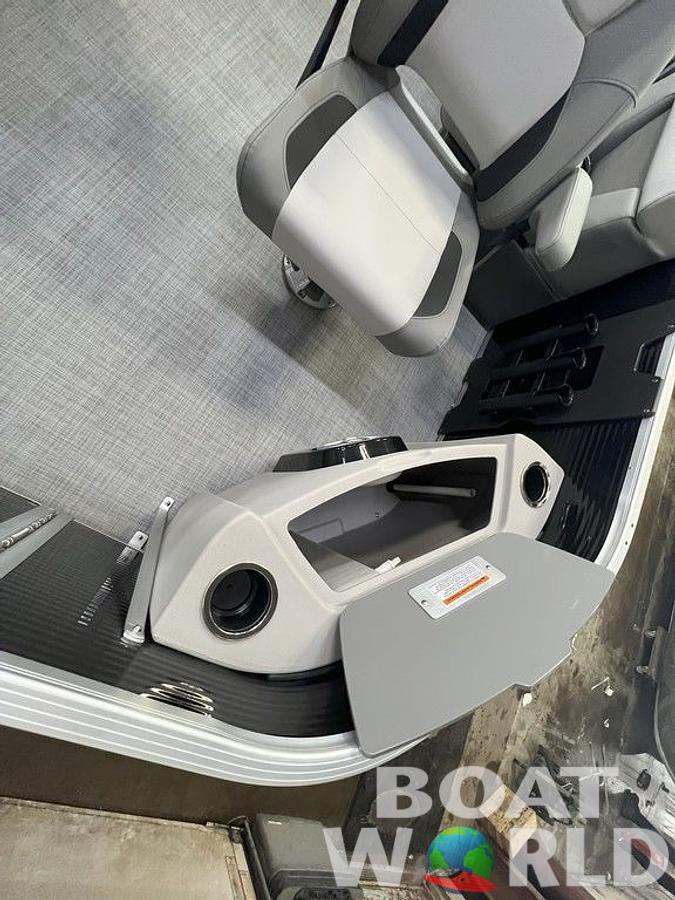 2025 Princecraft 21 Sportfisher 2-S Pontoon & Mercury 4-Stroke EFI