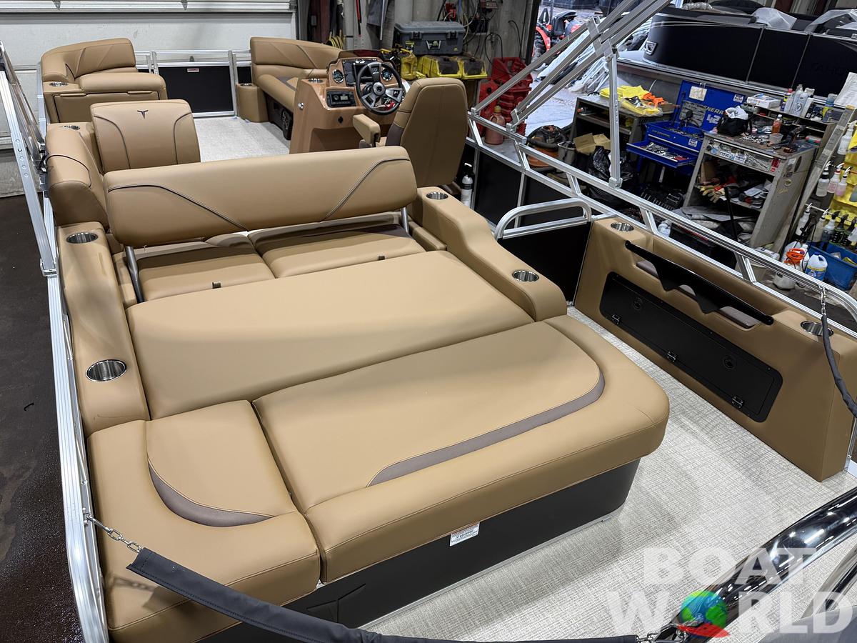 2027 Tahoe Sport VRB 2385 Swingback & 140HP $41995