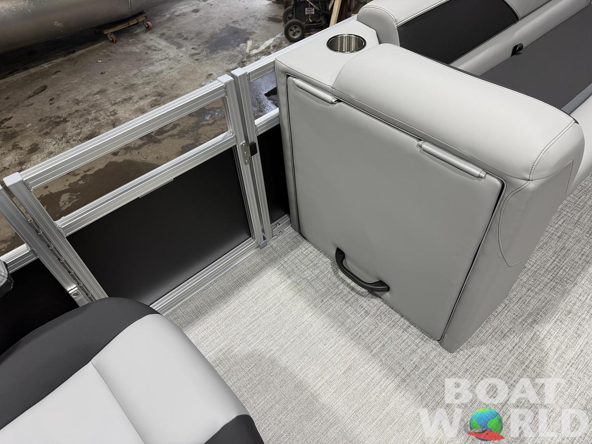 2026 Tahoe Pontoons Sport 2180 Quad Lounge