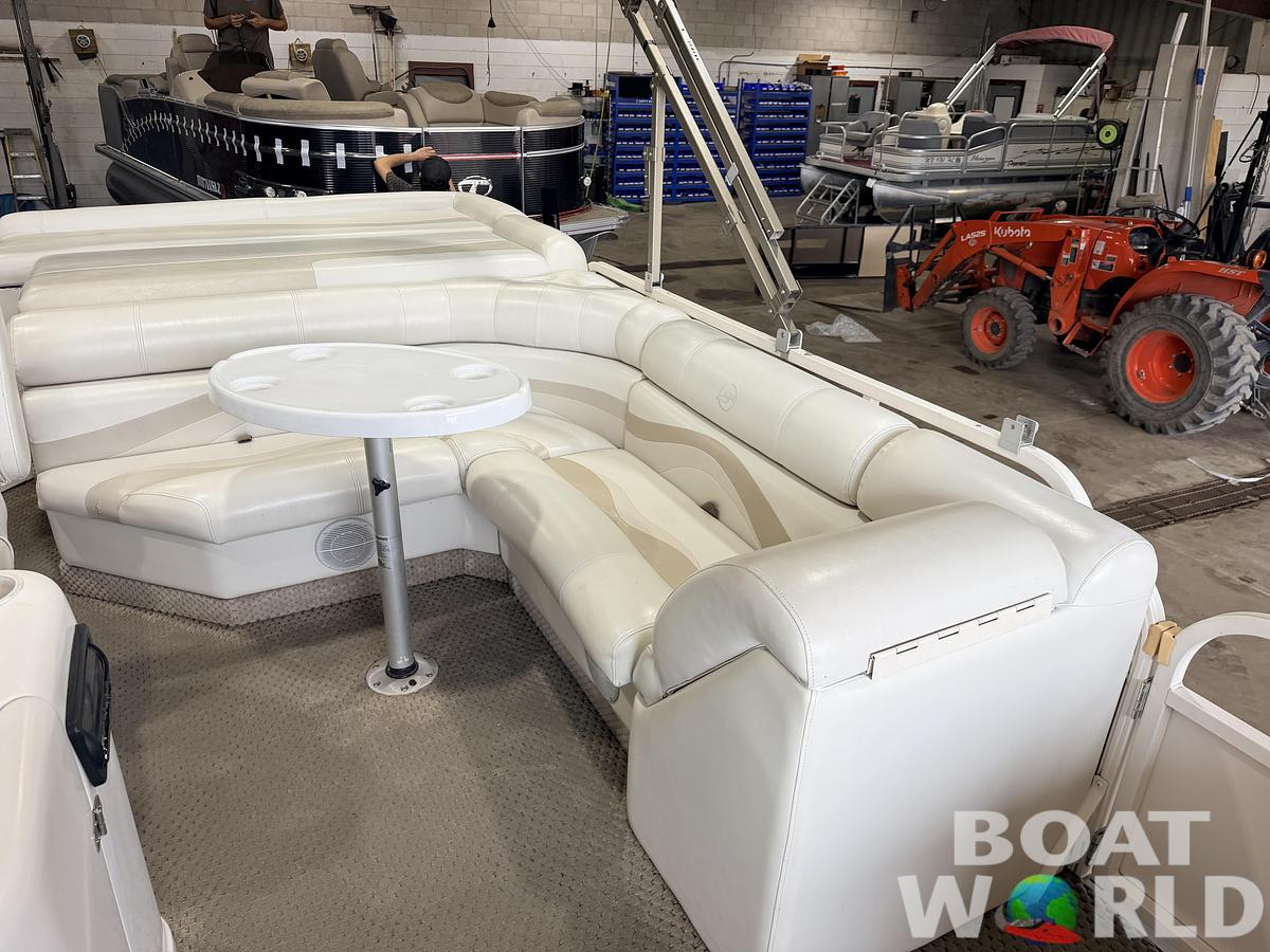 Used 2004 Starcraft 226 Elite & 50HP Mercury 4Stroke EFI -$14,995