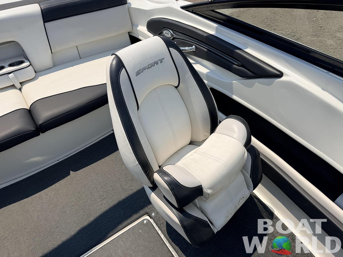 Used 2012 Sea Ray 205 Sport & 220HP 4.3L Mercruiser MPI with Tandem Axle Trailer -$15,995