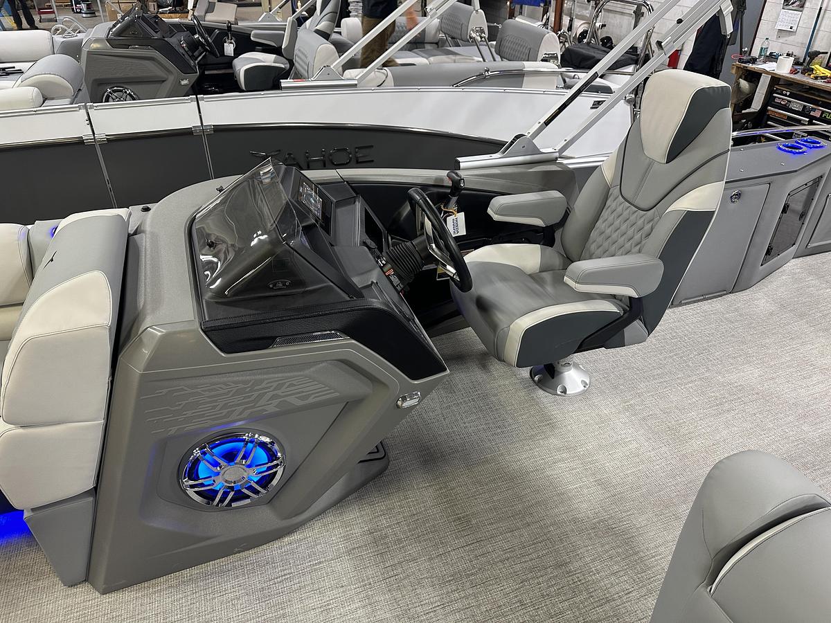 2025 Tahoe Pontoons Cascade 2385 Cruise Rear Bench Tritoon & Honda 225HP 4-Stroke EFI