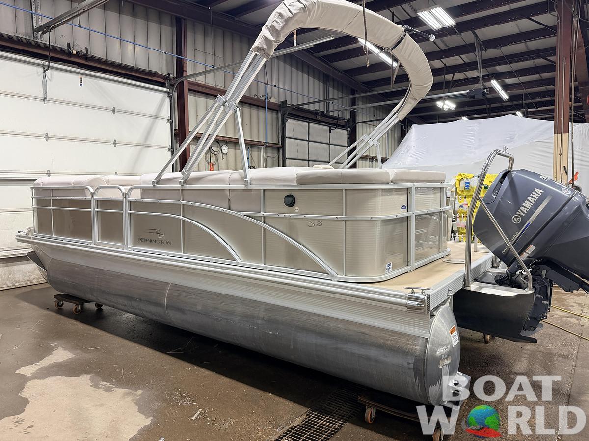 Used 2014 Bennington 21 SLX & 90HP Yamaha 4Stroke -$19,995