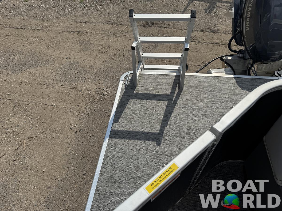 Used 2021 Sweetwater 1880 Pontoon