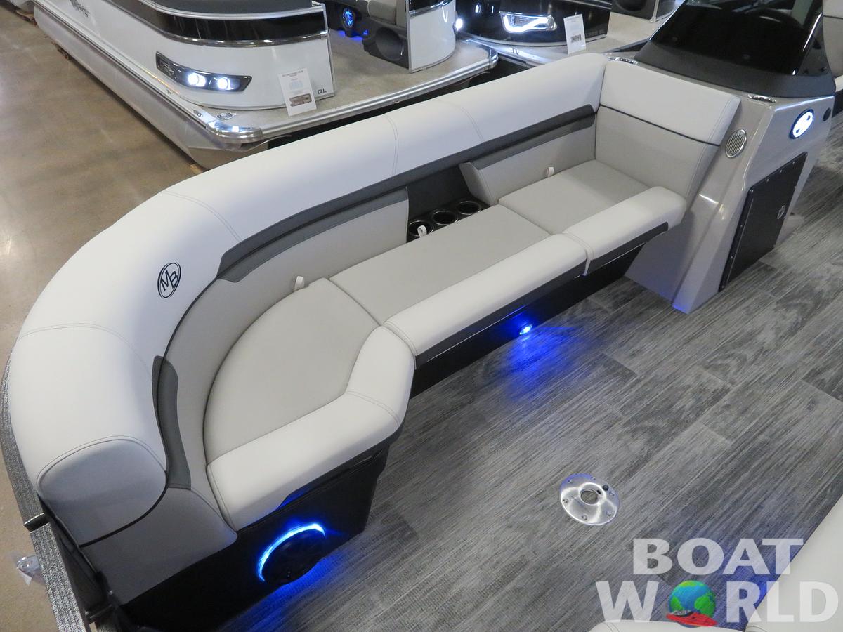 2024 Montego Bay 8524 Swingback Deluxe Pontoon & Honda 4-Stroke EFI