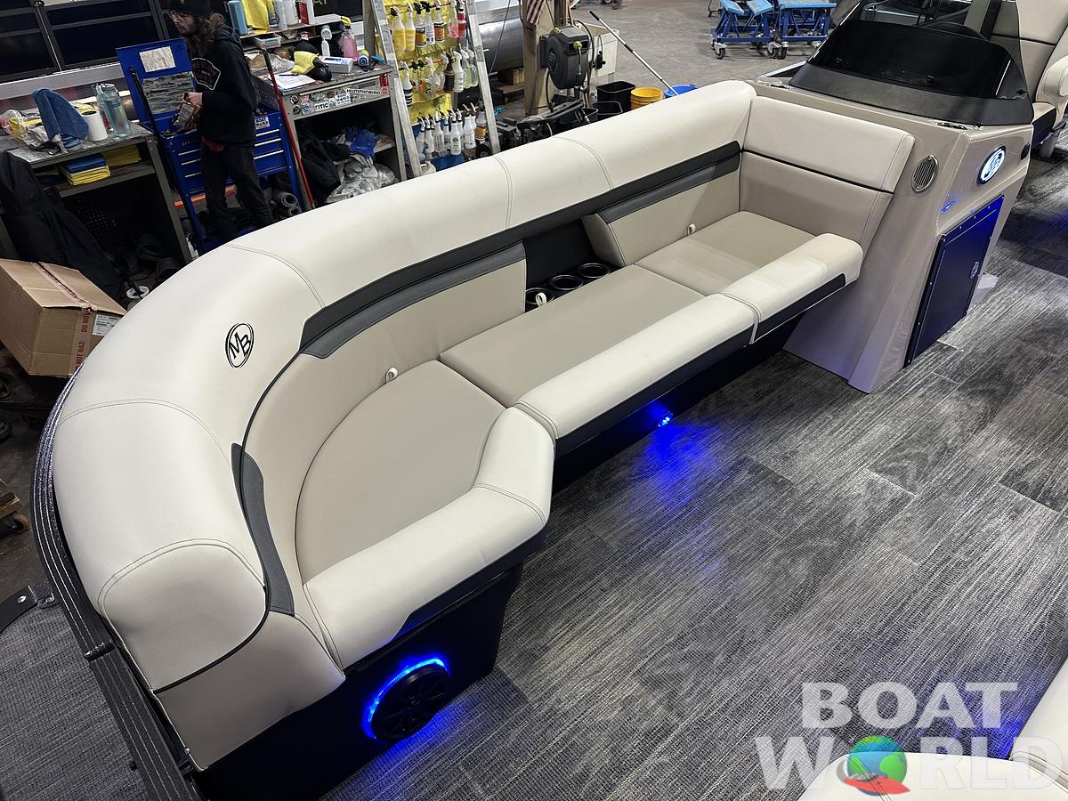 2025 Montego Bay 8522 Fish & Cruise Tritoon & Honda 150HP 4-Stroke EFI