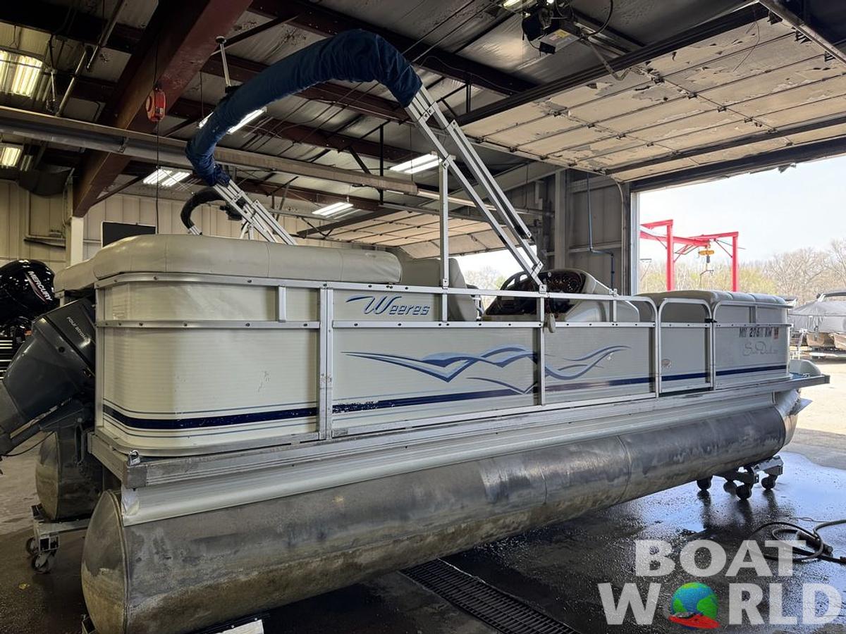 Used 2006 Weeres SunDeck 220 Pontoon