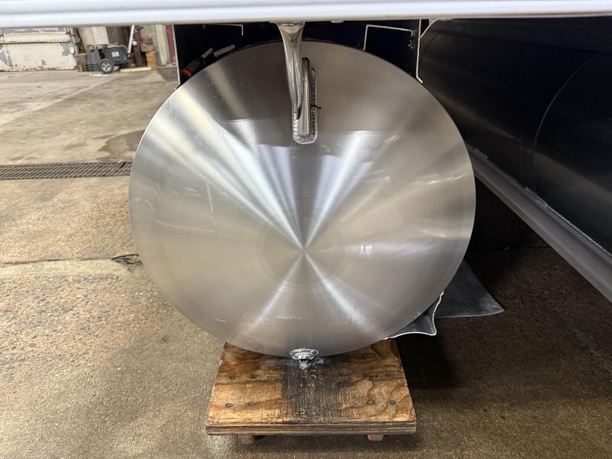 2025 Tahoe Pontoons Cascade 2385 Quad Lounge Tritoon & 225HP 4-Stroke