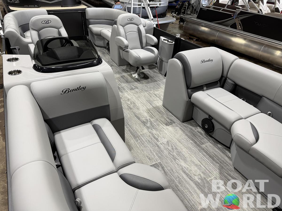 2026 Bentley Legacy 200 Navigator Quad Lounge Pontoon $34995