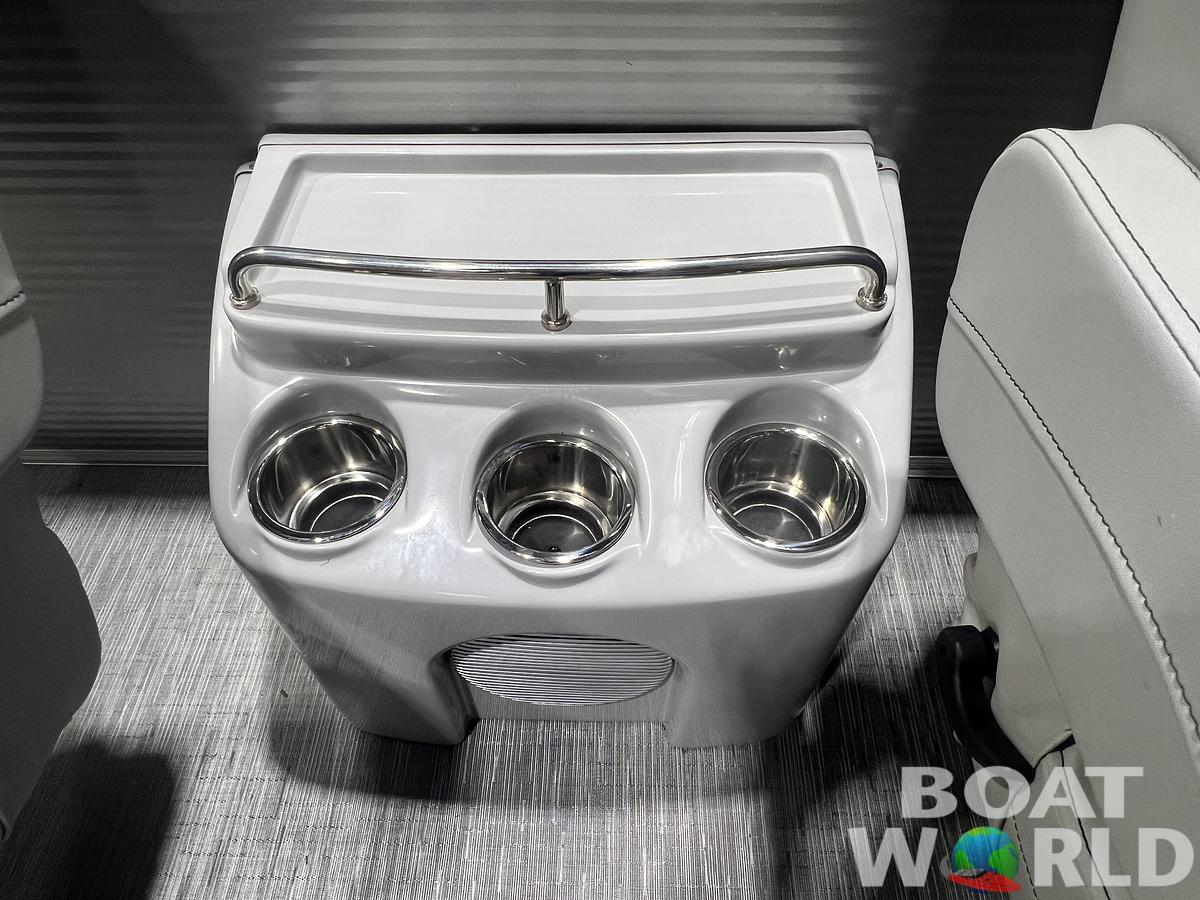 Used 2023 Bennington 21 SLCP Pontoon