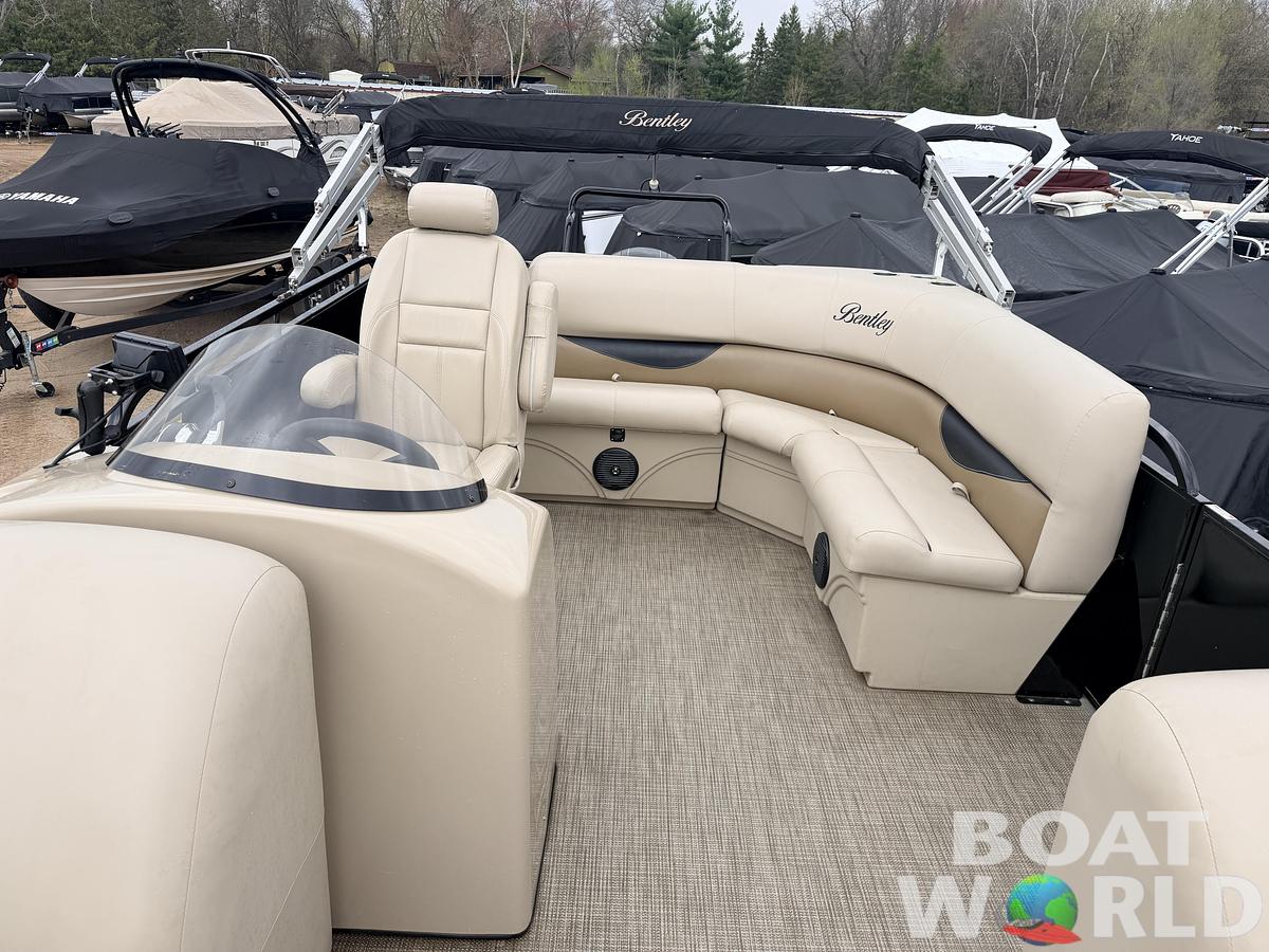 Used 2018 Bentley Encore 240 Cruise SE & 150HP Mercury 4Stroke -$29,995