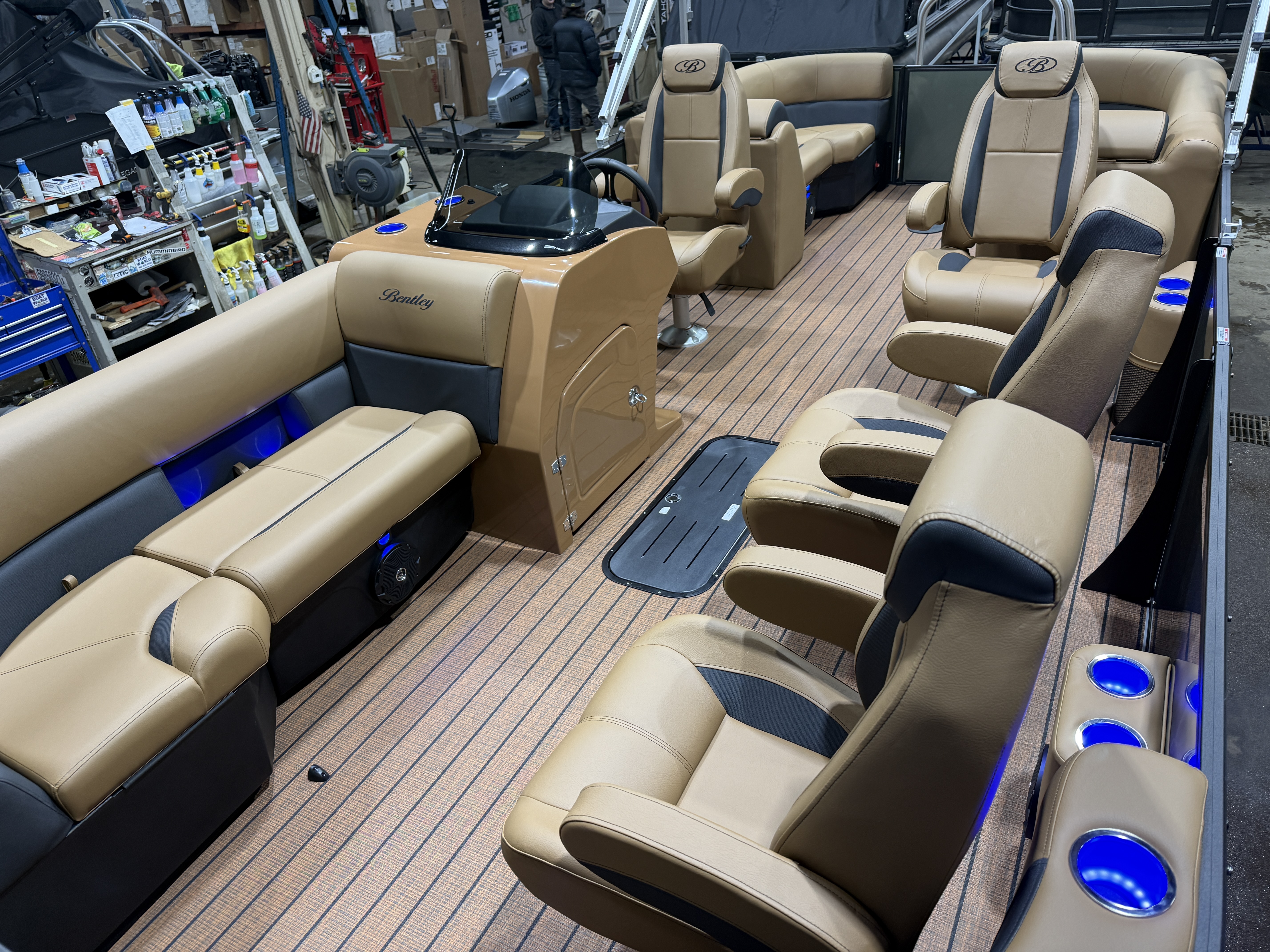 2026 Bentley Legacy 223 Navigator DL Quad Lounge Tritoon $51995