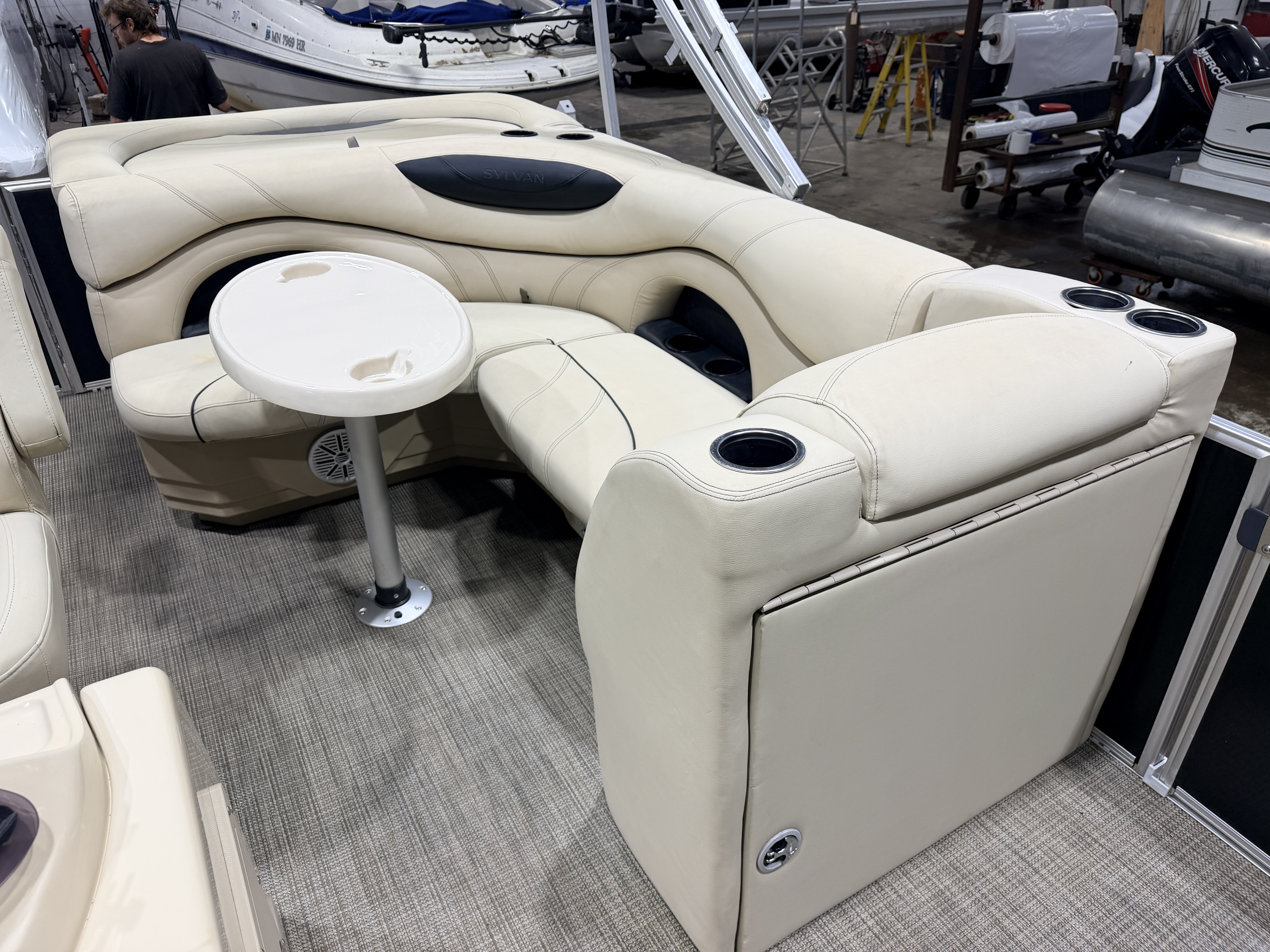 Used 2019 Sylvan Mirage 820 Cruise & 50HP Yamaha 4Stroke