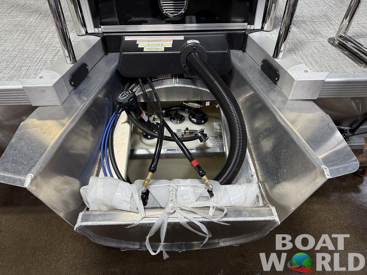 2025 Tahoe Pontoons Cascade 2385 Quad Lounge Shift Flip Tritoon & Honda 4-Stroke EFI